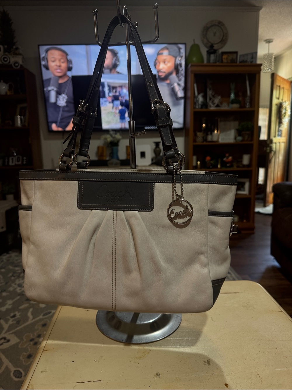 Women’s East West Gallery Tote Bag with Purple Interior